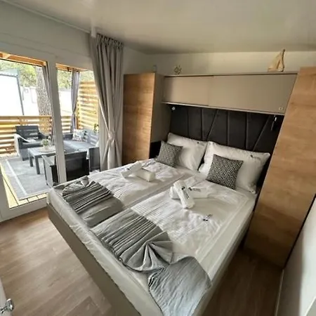 La Mobile * ビオグラード・ナ・モル