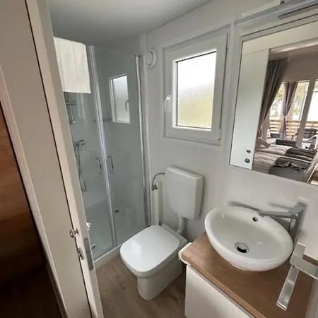 La Mobile Holiday home *