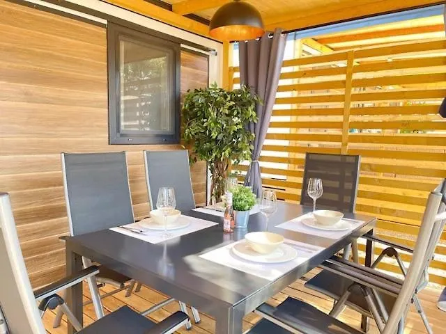 Vikendica La Mobile Biograd Na Moru